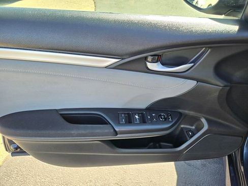 Used 2017 Honda Civic EX-T image 16