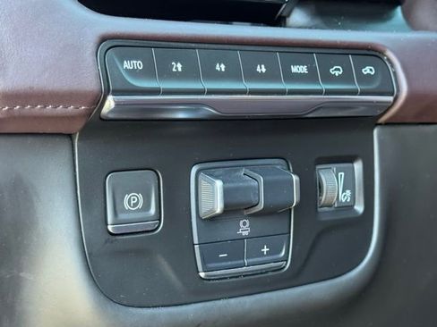 Used 2022 Cadillac Escalade Sport Platinum w/ Heavy-Duty Trailer Package image 21