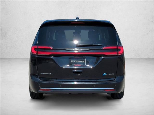 Used 2024 Chrysler Pacifica Limited FWD image 7