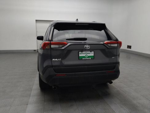 Used 2020 Toyota RAV4 LE FWD image 6