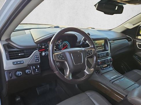Used 2019 GMC Yukon XL Denali w/ Denali Ultimate Package AWD/4WD image 10