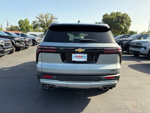 Certified 2025 Chevrolet Traverse LT AWD/4WD image 5