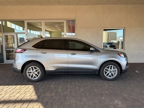 Certified 2024 Ford Edge SEL AWD/4WD image 5