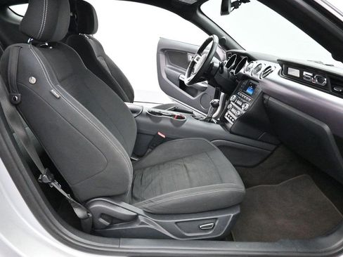 Used 2015 Ford Mustang GT RWD image 28
