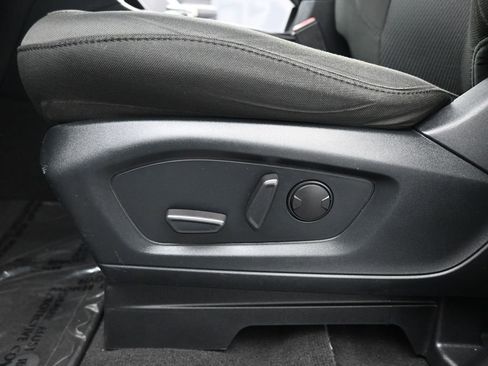 Certified 2022 Ford Explorer XLT image 11