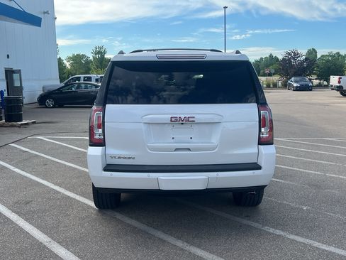 Used 2019 GMC Yukon SLT w/ Premium Edition AWD/4WD image 4