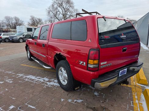 Used 2005 GMC Sierra 1500 SLE w/ Off-Road Package image 7