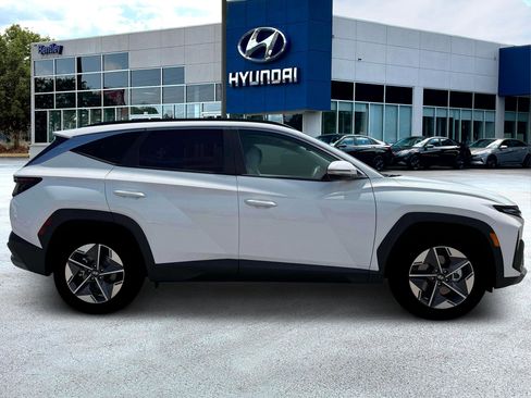 New 2026 Hyundai Tucson SEL FWD image 9
