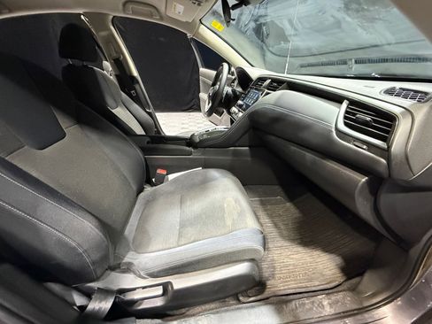 Used 2021 Honda Insight EX image 19