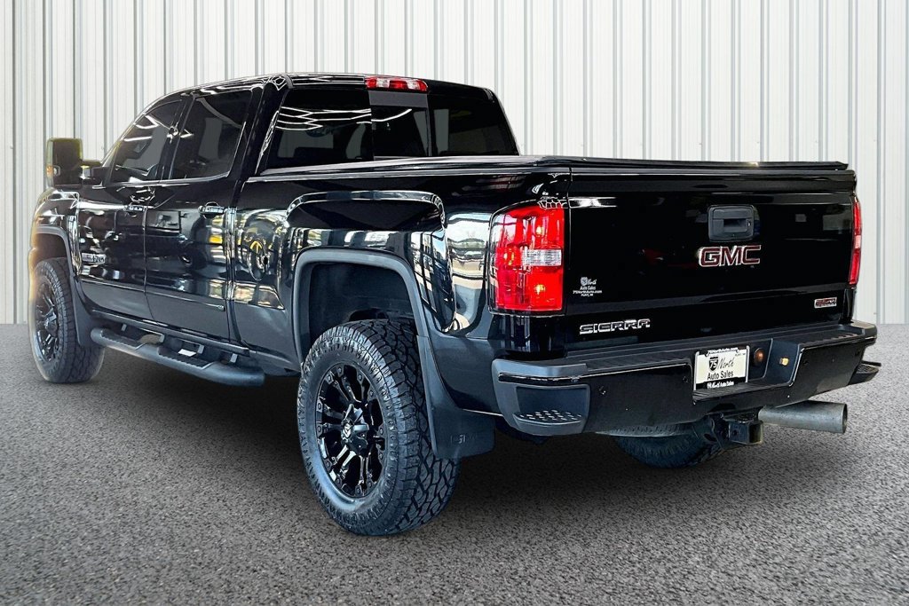 Used 2018 GMC Sierra 2500 SLT w/ All Terrain HD Package AWD/4WD image 4