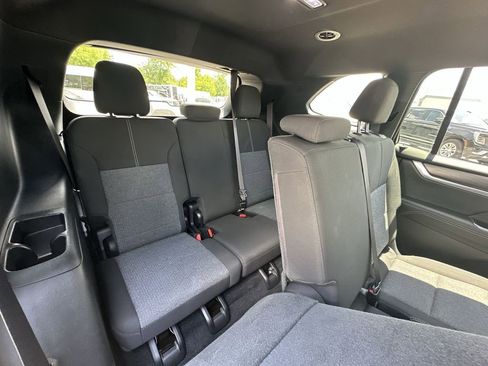 Certified 2025 GMC Acadia Elevation w/ Black Edition FWD image 26