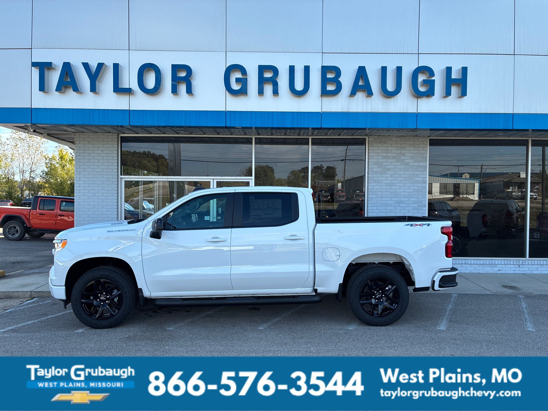 New 2026 Chevrolet Silverado 1500 RST w/ RST Select Package AWD/4WD image 1