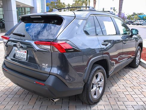 Used 2025 Toyota RAV4 XLE w/ Convenience Package AWD/4WD image 15