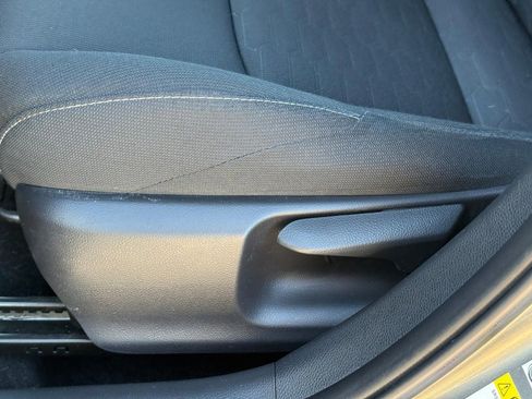 Used 2019 Toyota Corolla SE FWD image 19