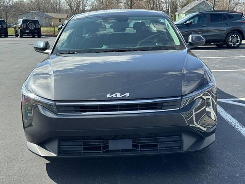 Used 2025 Kia K4 image 9
