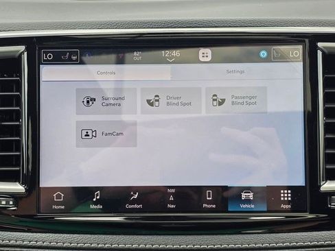 New 2027 Chrysler Pacifica Limited AWD/4WD image 34