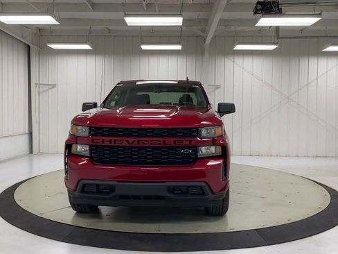 Used 2022 Chevrolet Silverado 1500 Custom AWD/4WD image 3