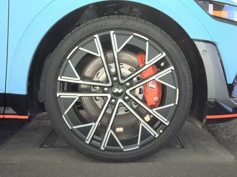 Certified 2025 Hyundai Ioniq 5 N image 9