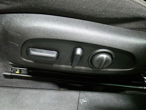 Used 2017 Chevrolet Malibu LS FWD image 16