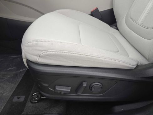 Used 2026 Hyundai Tucson SEL Plus FWD image 16