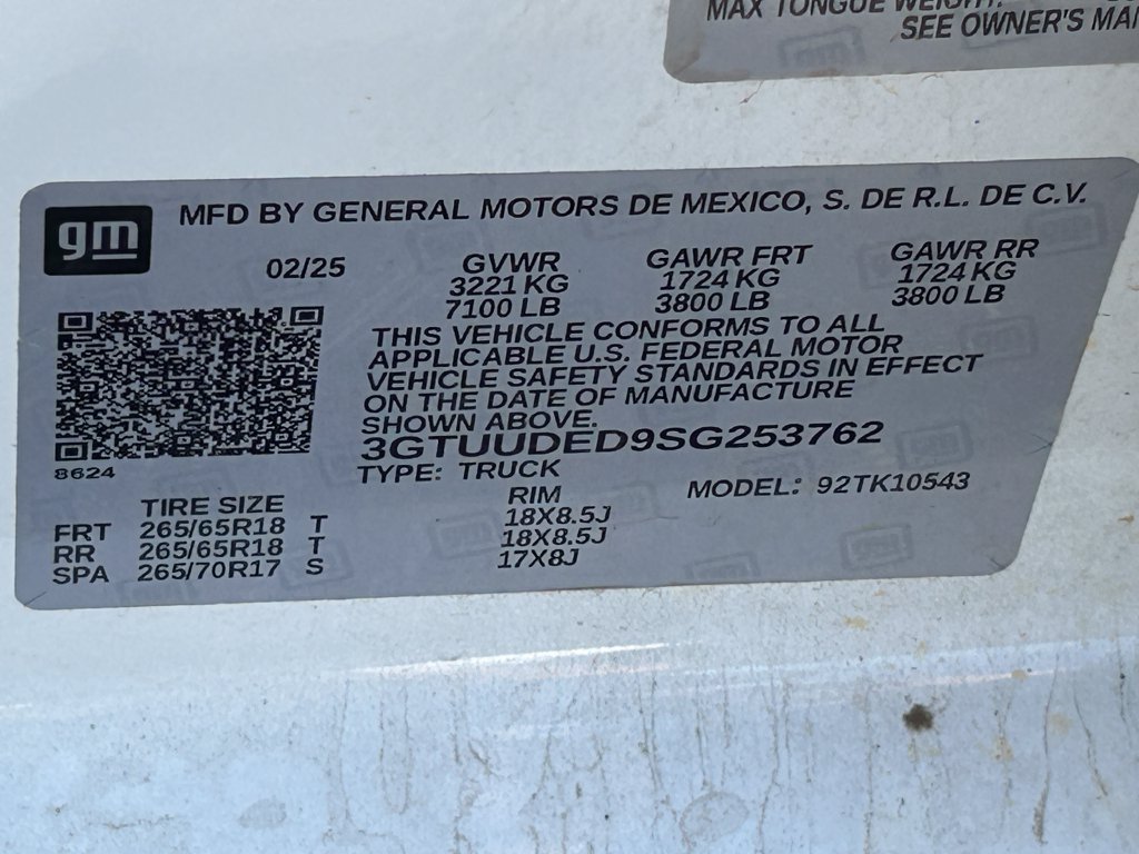 Used 2025 GMC Sierra 1500 SLT AWD/4WD image 37