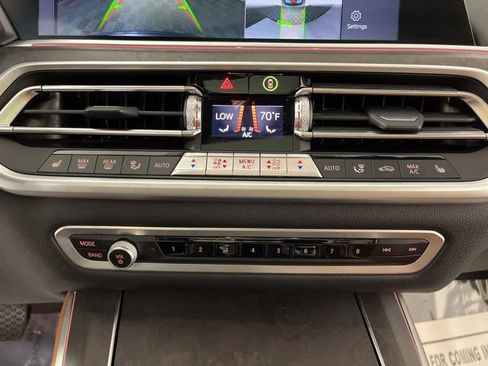 Used 2021 BMW X5 xDrive40i w/ Parking Assistance Package image 23