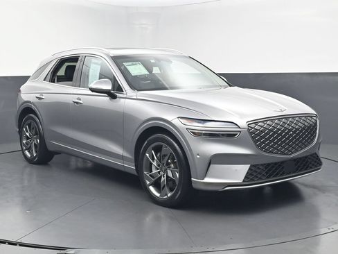 Used 2025 Genesis Electrified GV70 AWD/4WD image 46