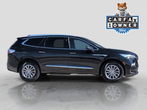 Used 2023 Buick Enclave Essence w/ Trailering Package, 5000 lbs. image 9