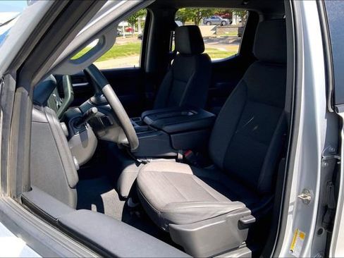 Used 2020 Chevrolet Silverado 1500 LT AWD/4WD image 24
