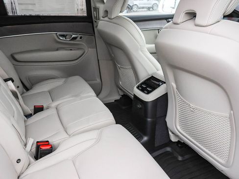 New 2026 Volvo XC90 T8 Ultra w/ Protection Package Premier image 20