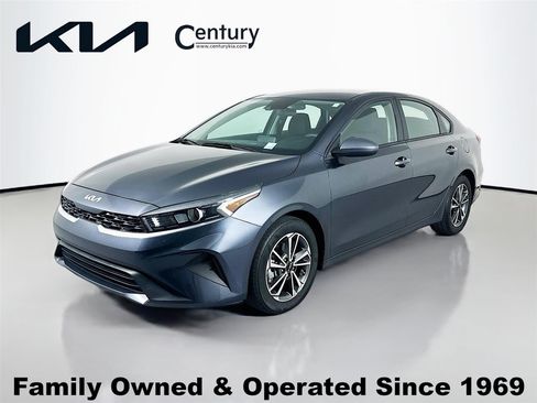 Used 2023 Kia Forte LXS FWD image 1