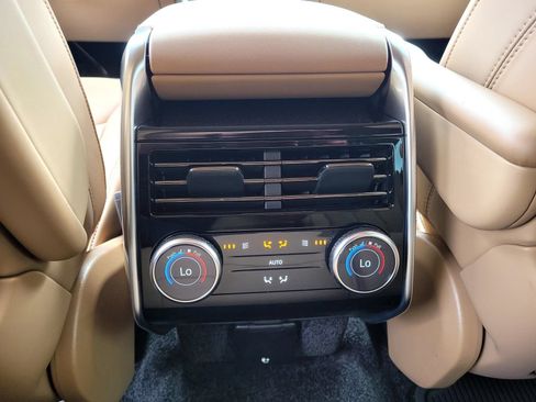 New 2026 Land Rover Range Rover SE AWD/4WD image 14