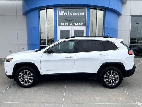 Used 2022 Jeep Cherokee Latitude Lux w/ Mopar Interior Package image 1