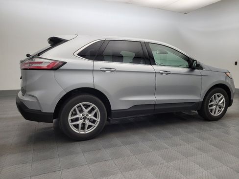 Used 2024 Ford Edge SEL image 10
