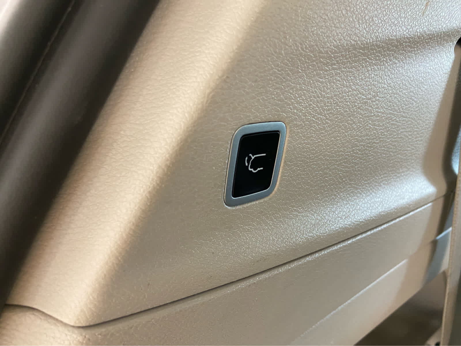 Used 2024 Chrysler Pacifica Touring-L FWD image 13