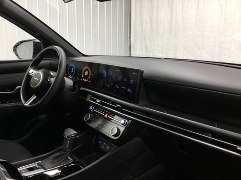 Used 2025 Hyundai Santa Cruz SEL image 19