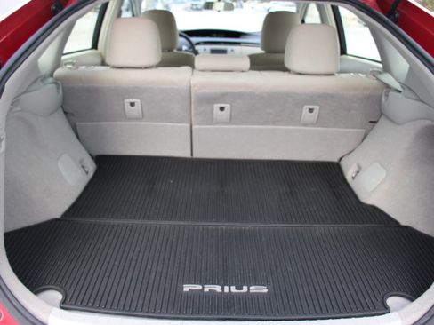 Used 2015 Toyota Prius Three image 14