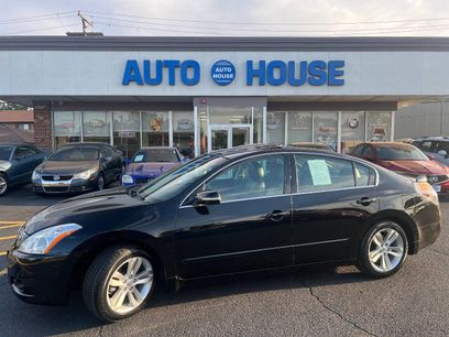 Used 2012 Nissan Altima 3.5 SR w/ Sport Pkg