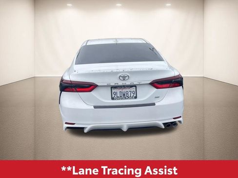 Used 2024 Toyota Camry SE FWD image 11