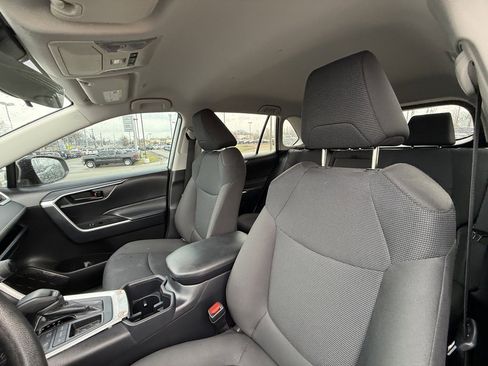 Used 2025 Toyota RAV4 LE image 13