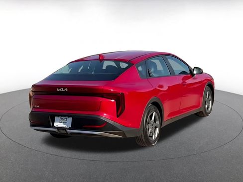 Used 2025 Kia K4 LXS image 12