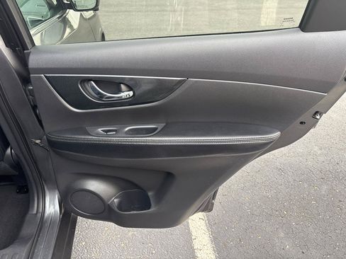 Used 2014 Nissan Rogue SL AWD/4WD image 29