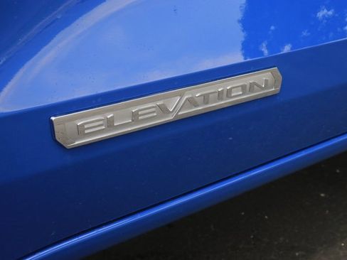 New 2025 GMC Canyon Elevation w/ Convenience Package image 12