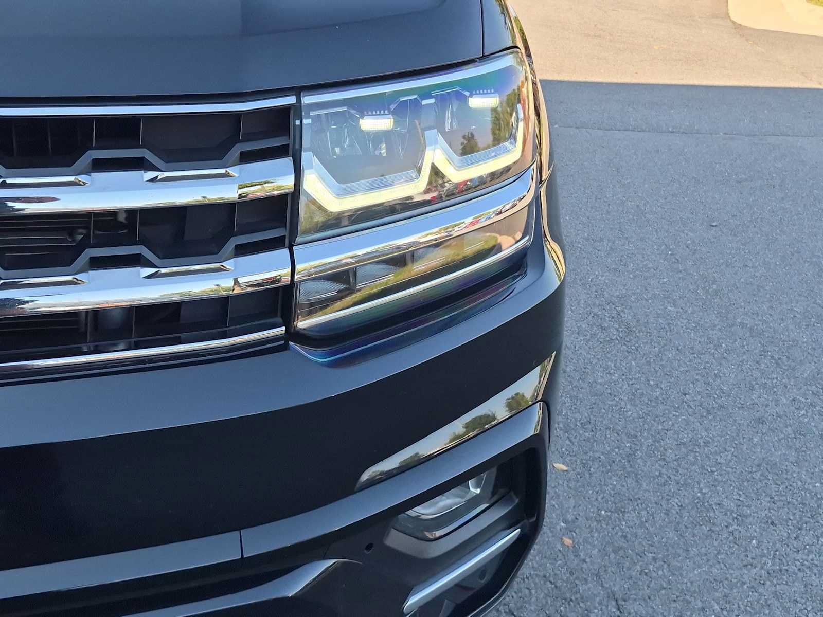Used 2019 Volkswagen Atlas SEL R-Line AWD/4WD image 11