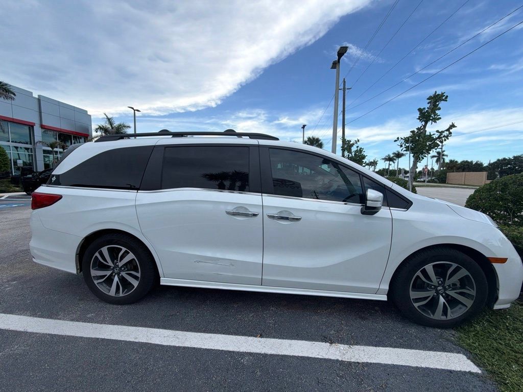 Used 2021 Honda Odyssey Touring image 4