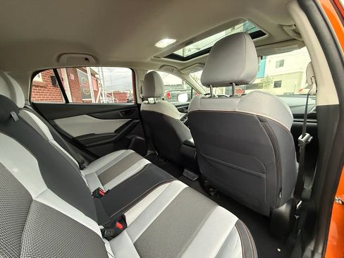 Used 2019 Subaru Crosstrek 2.0i Premium AWD/4WD image 17