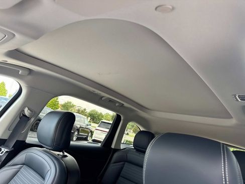 New 2025 Lincoln Nautilus Reserve image 32