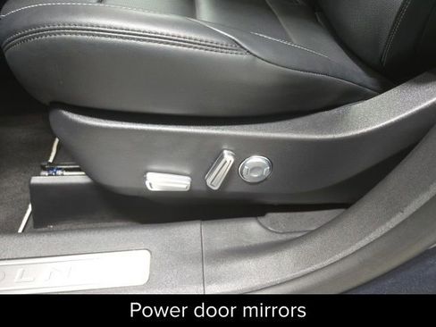 Certified 2024 Lincoln Nautilus Premier w/ Equipment Group 102A image 22