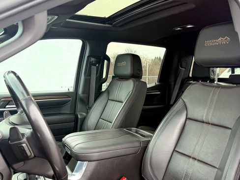 Certified 2023 Chevrolet Silverado 1500 High Country w/ High Country Premium Package AWD/4WD image 19