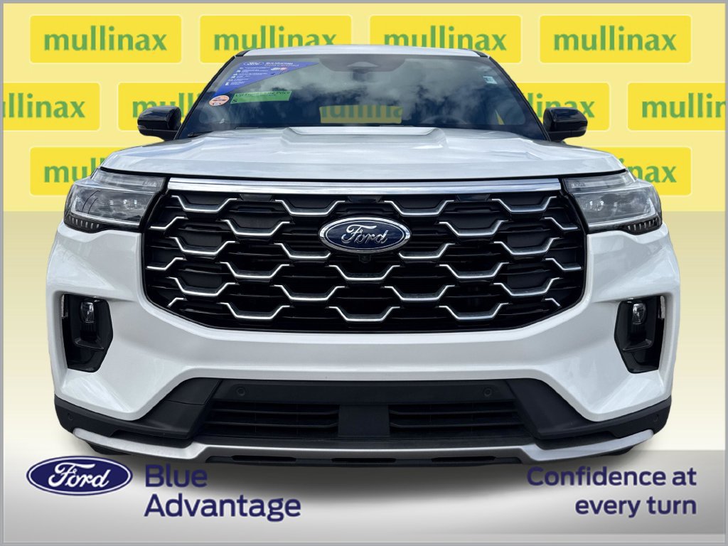 Used 2026 Ford Explorer Platinum RWD image 11